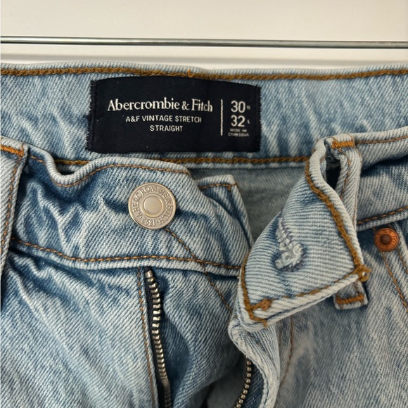 Abercrombie and Fitch Men’s vintage stretch straight jeans - Picture 3 of 3